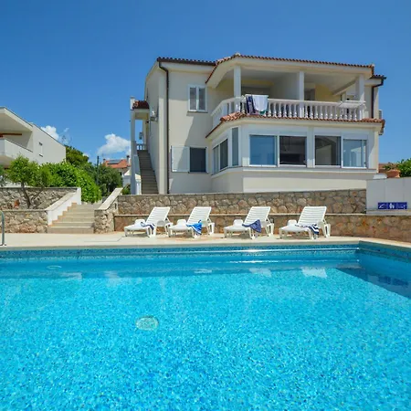 Aquanur.3 Apartment