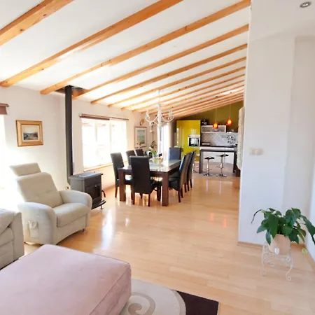 Aquanur-3 By Interhome Sovlje